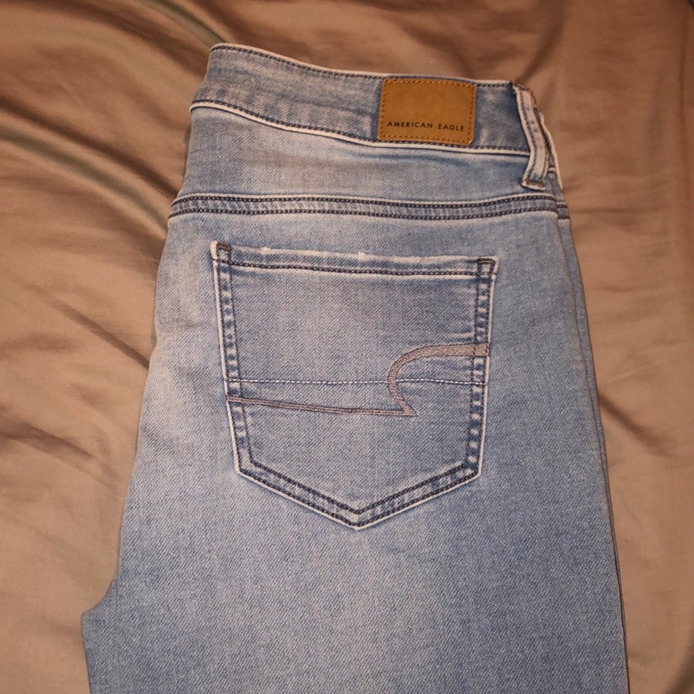 SUPER STRETCH LIGHT WASH AMERICAN EAGLE JEANS